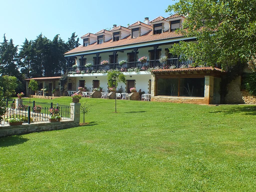 Hosteria El Pomar Novales Exterior photo