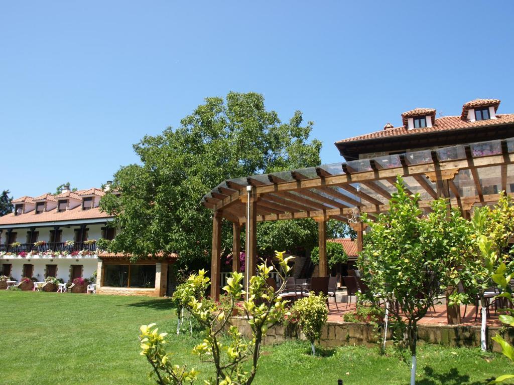 Hosteria El Pomar Novales Exterior photo
